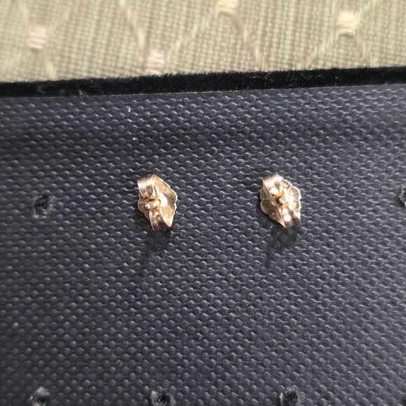 12K Gold Marked-Black Hills Gold Leaf and Faux Pearl Earrings - Picture 4 of 7